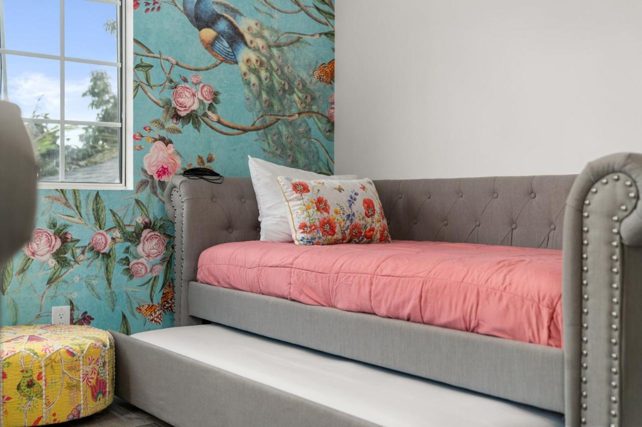 Casa de férias Avalon Bnb - 35 Percent Off April 2025! Low Fees *