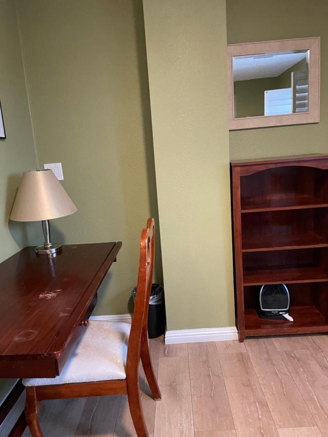 Private In Angeles With Ac, Wifi, Smart Tv, Work Desk Near Sofi Stadium Hospedagem domiciliar