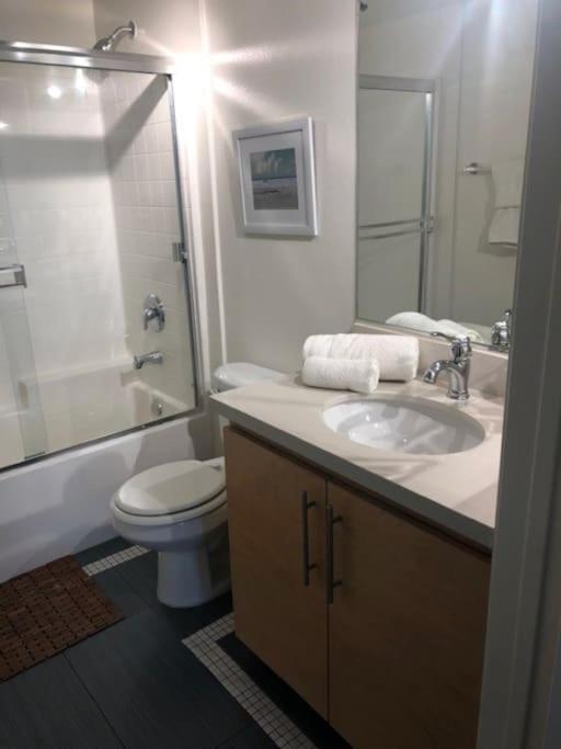 The Palomino - Modern, Stylish, Secure Entry, Spacious With 2 Master Bedrooms, Wlk To Pier Los Angeles