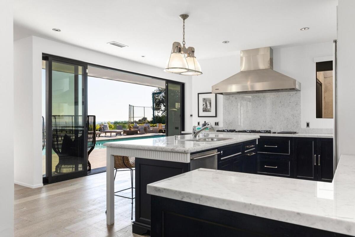 Mid Century Modern In Trousdale With Tennis *
