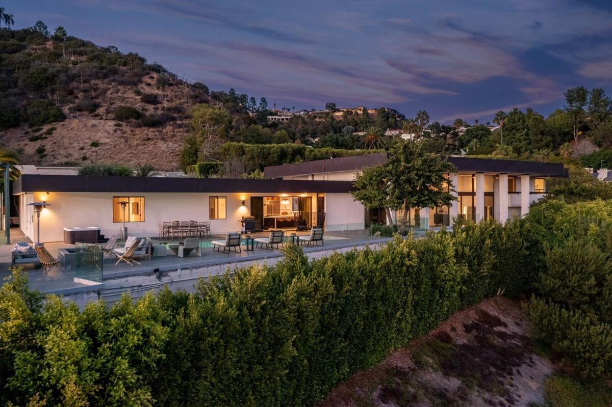 Mid Century Modern In Trousdale With Tennis Casa de férias Los Angeles