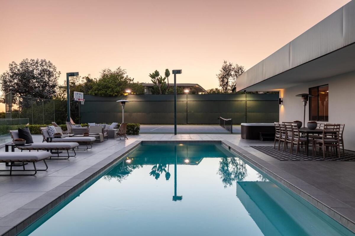 Mid Century Modern In Trousdale With Tennis Casa de férias
