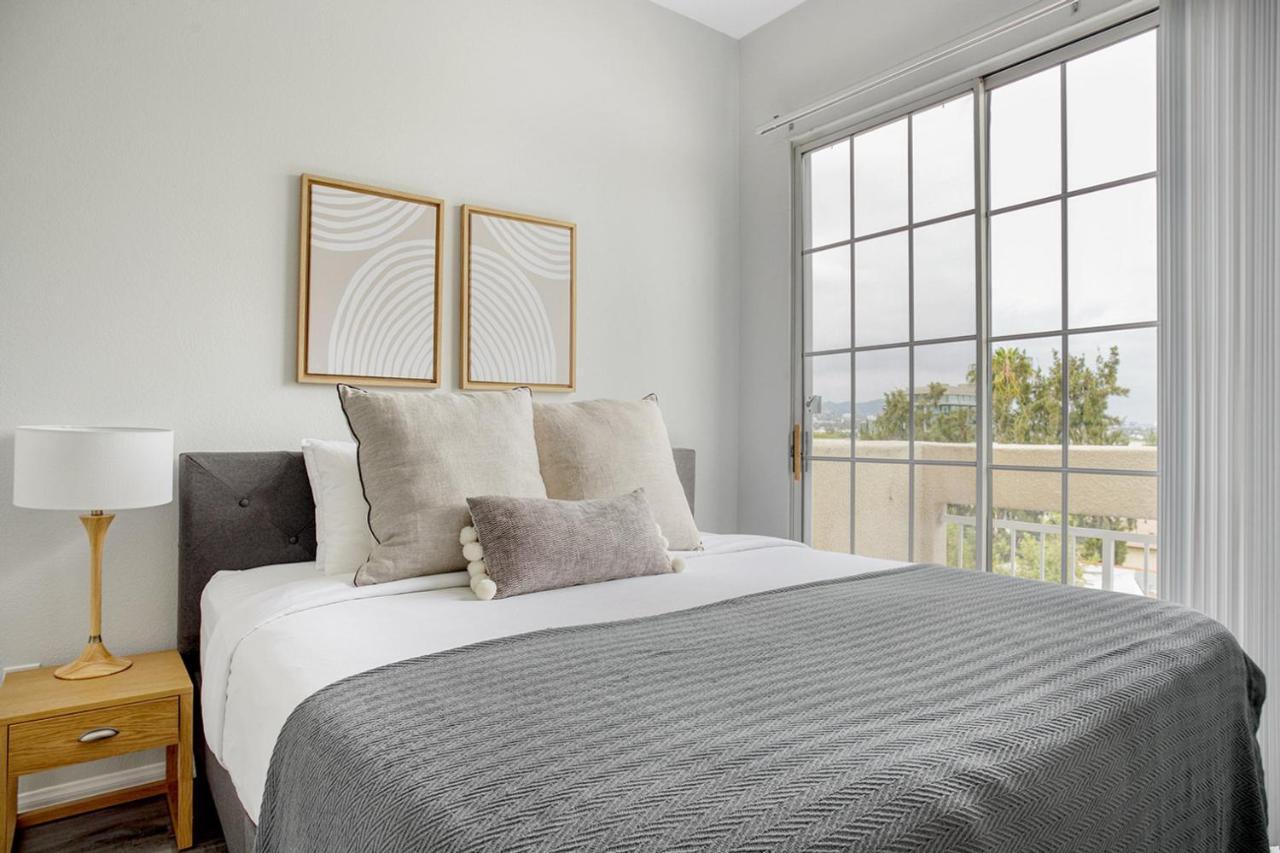 Apartment Beverly Hills Jr 1br Nr Shops Groceries Lax-1062 Los Angeles