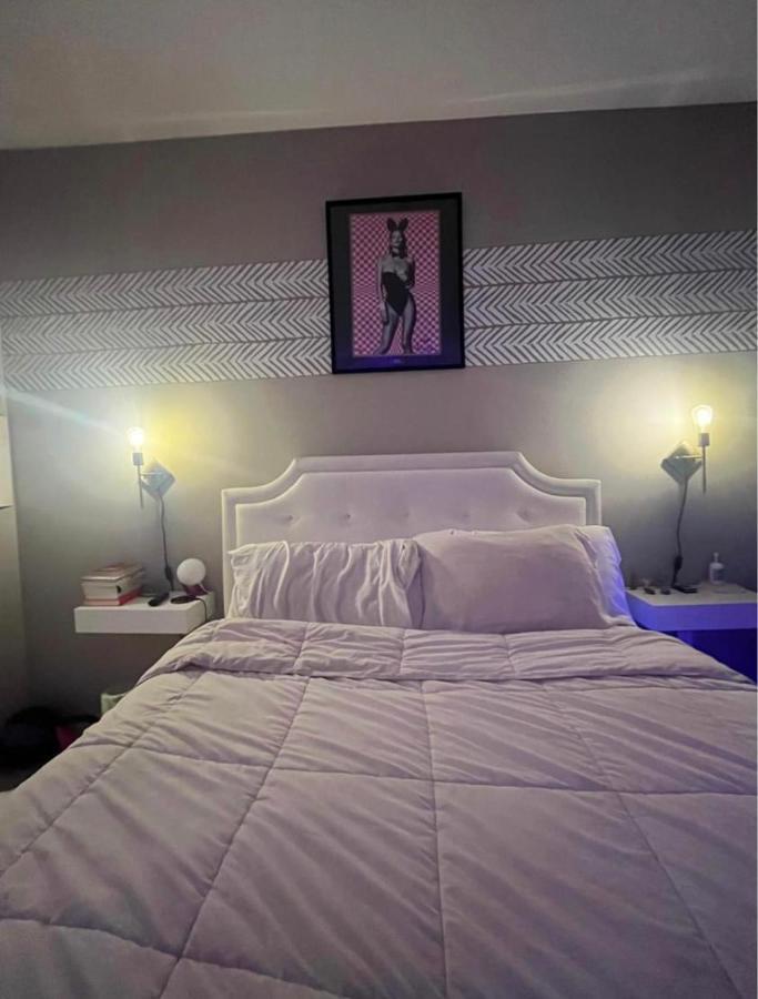 Luxury West Hollywood Gem With Pool & Hot Tub + Gym Apartment Los Angeles
