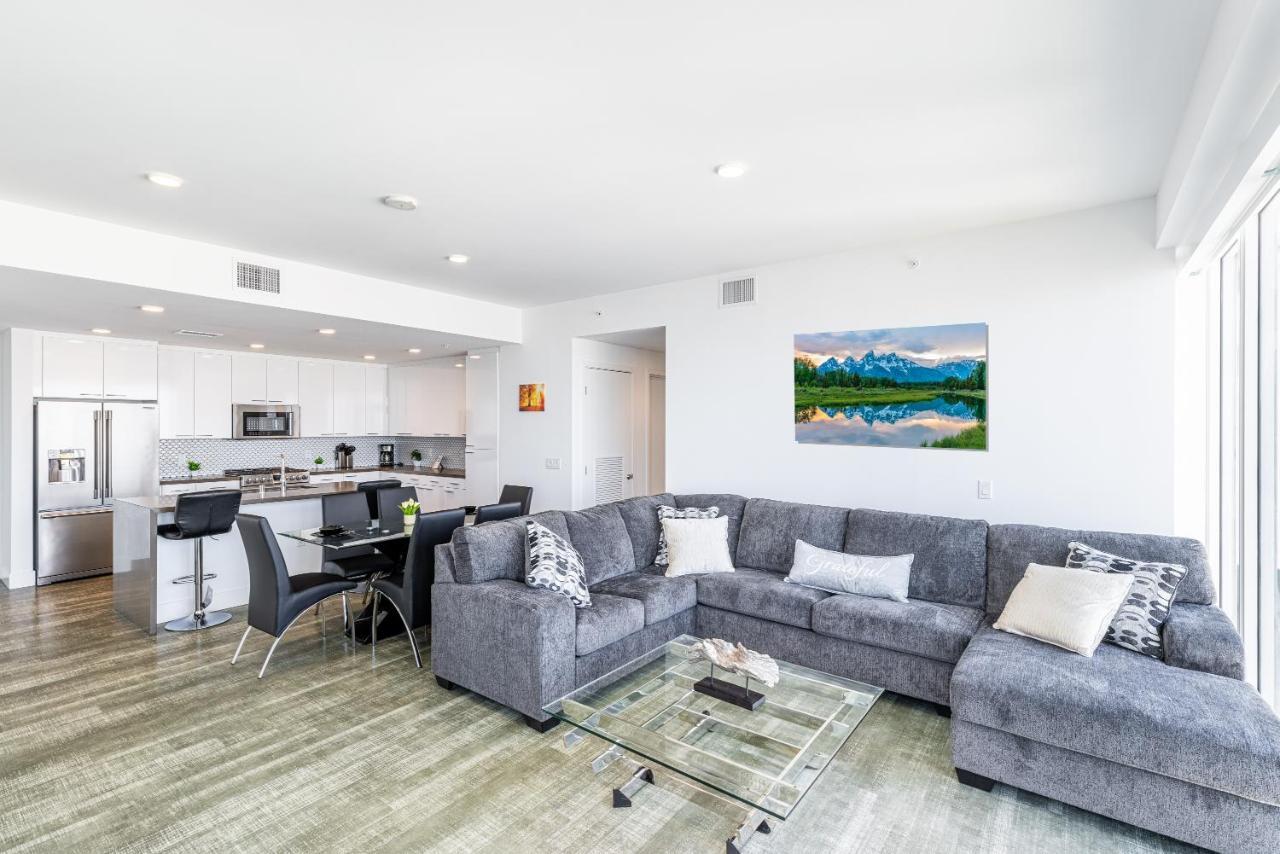 Floor High Rise 3 Bed Dtla Skyscraper Penthouse Apartment *