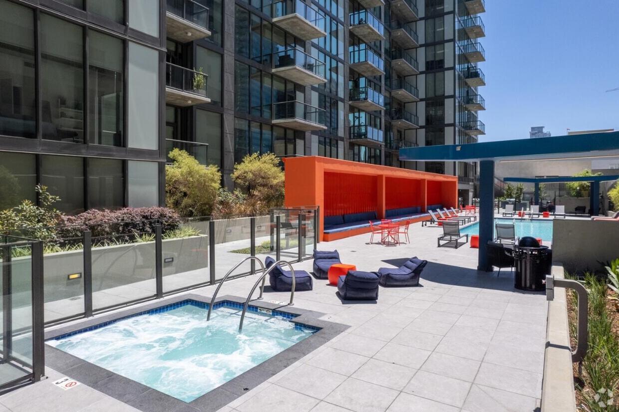Floor High Rise 3 Bed Dtla Skyscraper Penthouse *