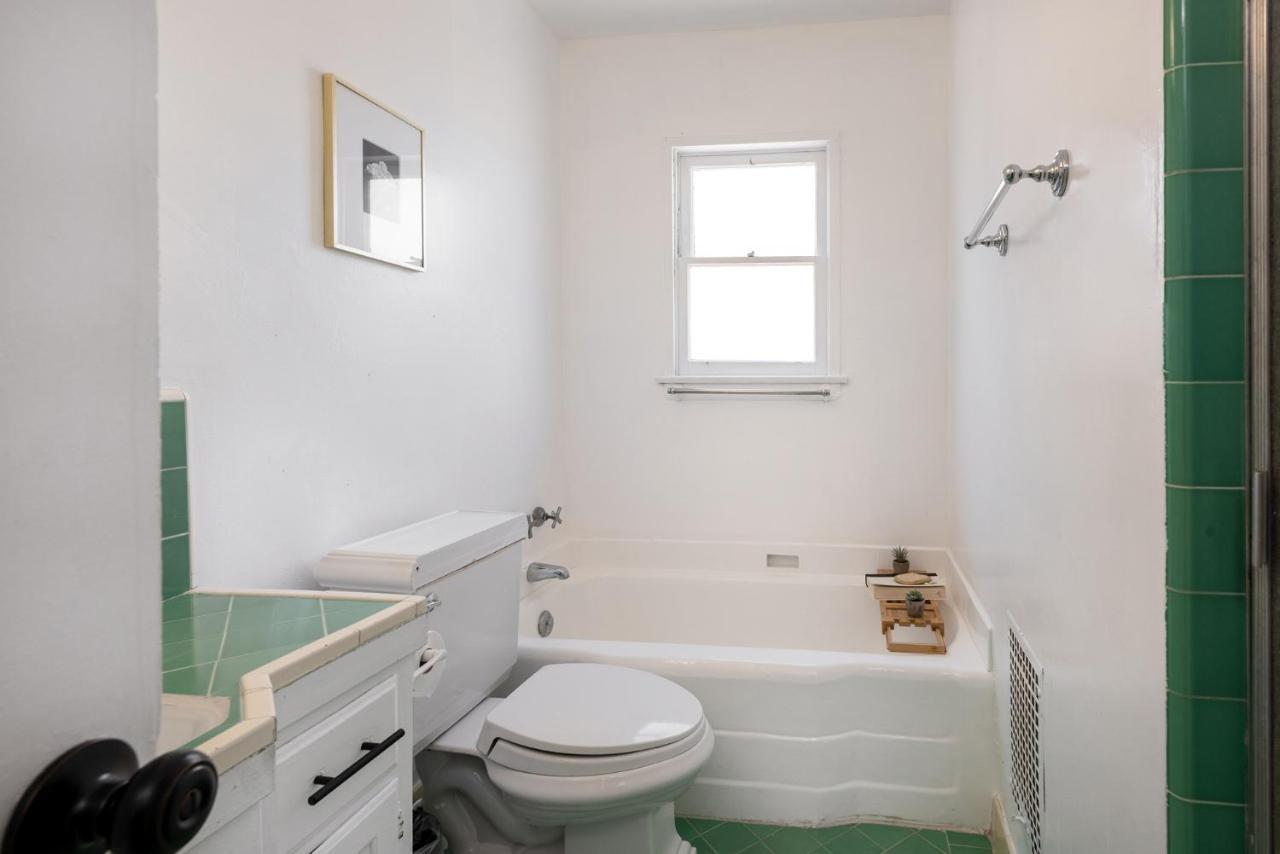 Apartrment In Mint Condition W Bbq Patio Los Angeles