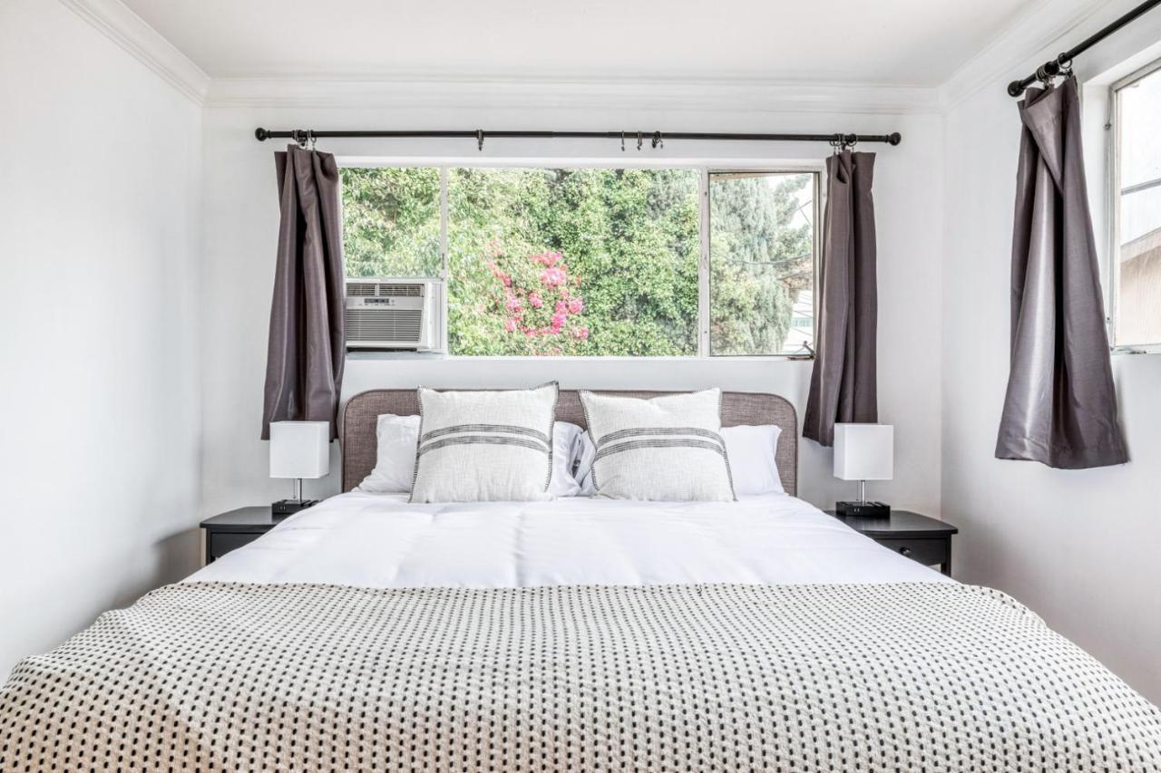 Beverly Hills 2br Nr Rodeo Dr Shops Wf Tj Bars Lax-441
