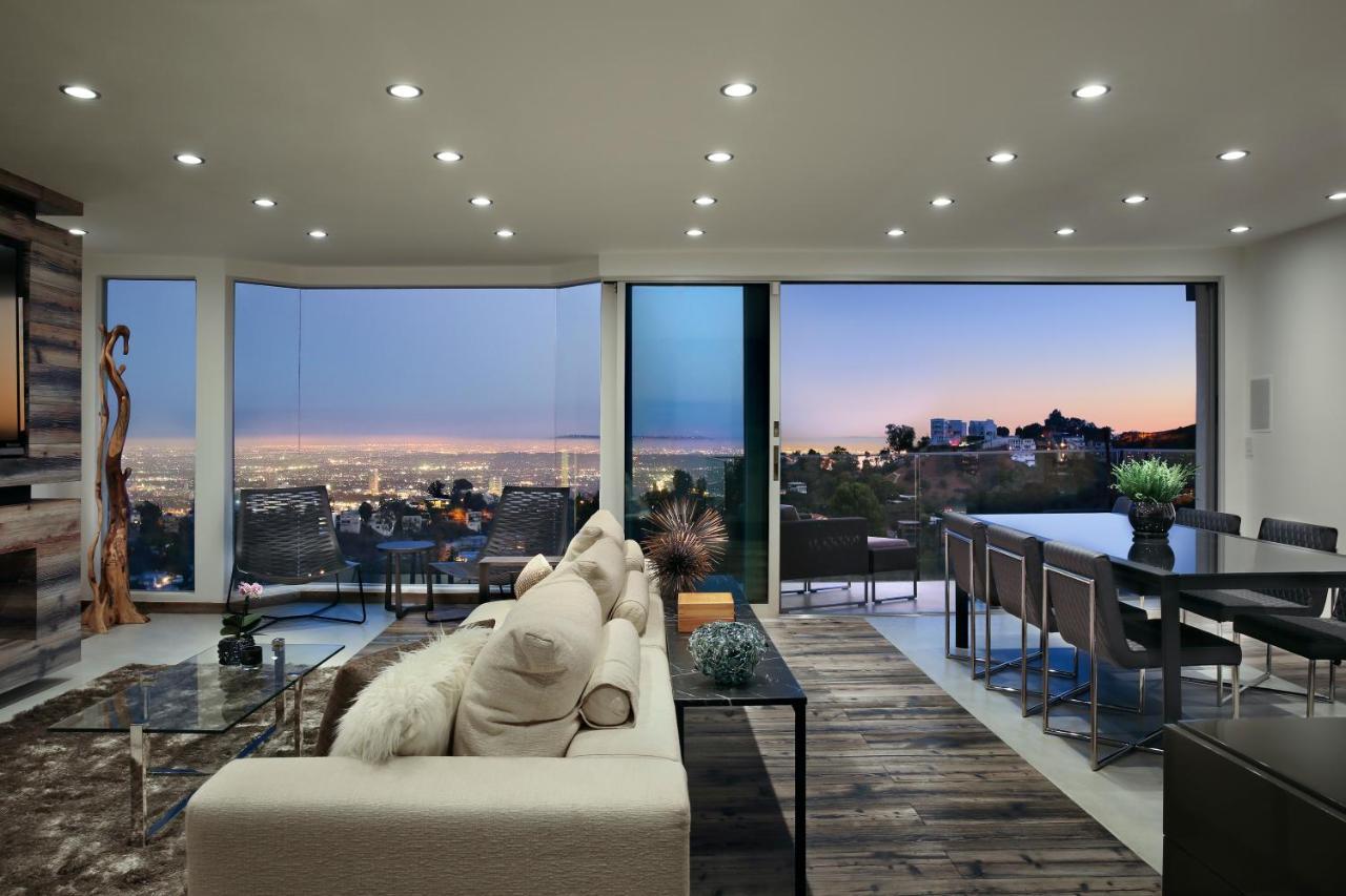 Holiday home 5m New 4br Jetliner View Modern West Hollywood Hills Oasis Los Angeles