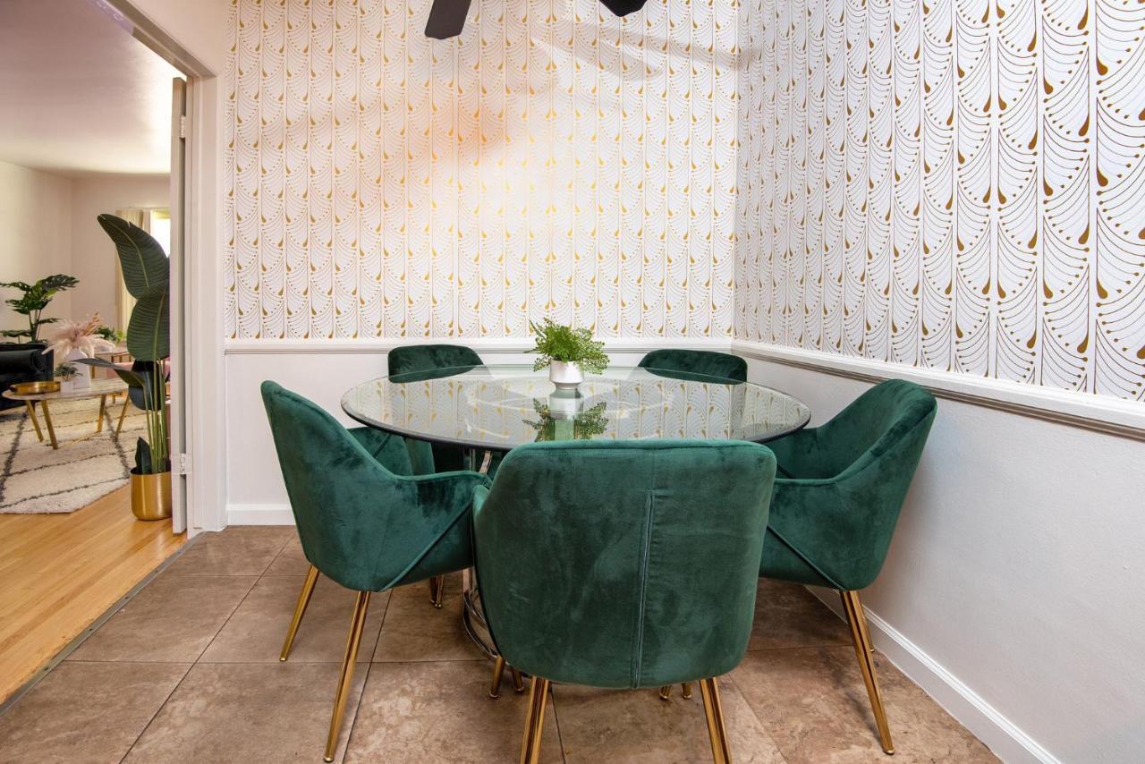 Elegance And Comfort In Prime La Location Apartment *