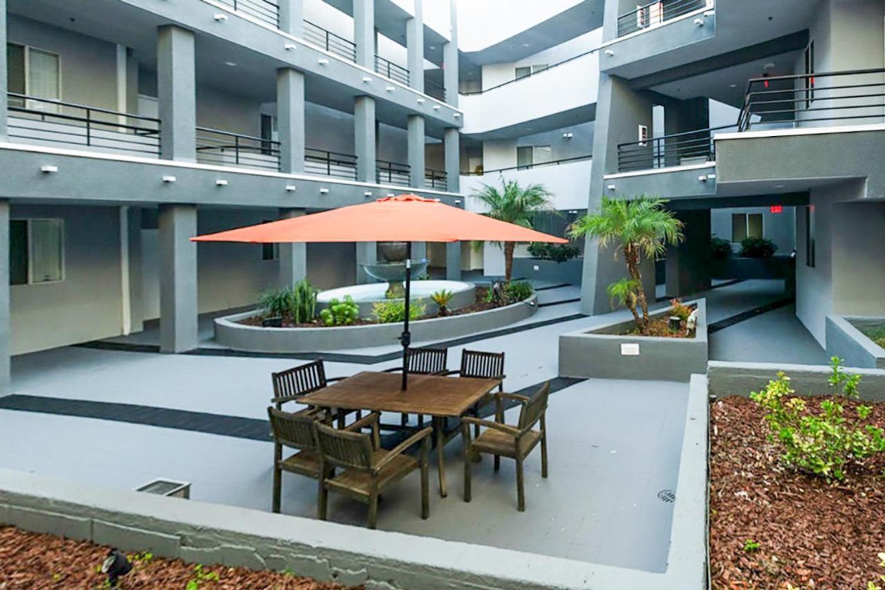 Sherman Oaks 2br W Wd Nr Wf Tj Lax-778 * Los Angeles