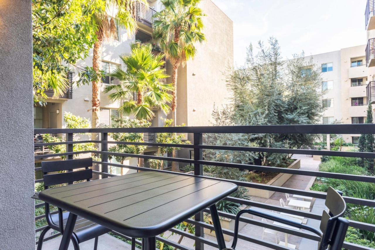 Hollywood 1br W Gym Pool Nr Sunset Blvd Lax-231
