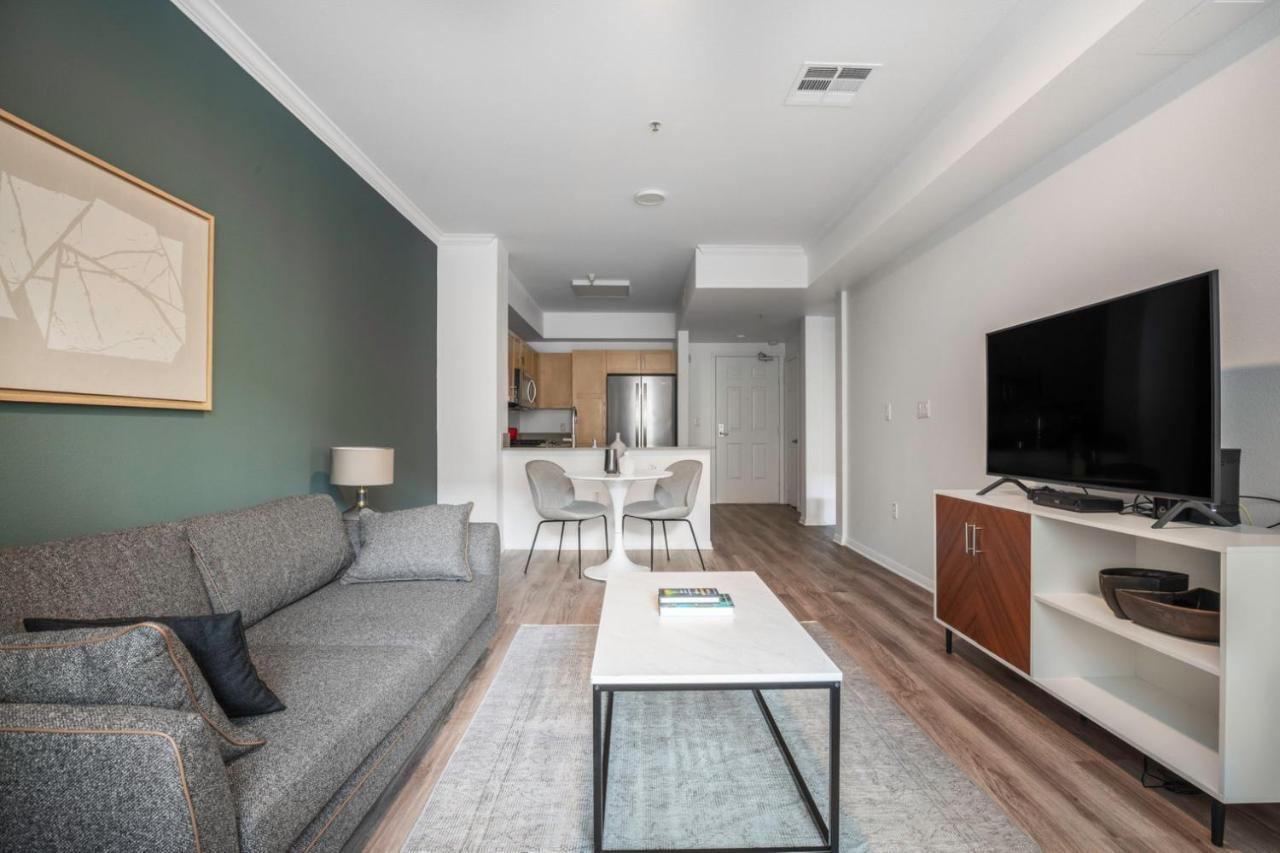 Hollywood 1br W Gym Pool Nr Sunset Blvd Lax-231 *