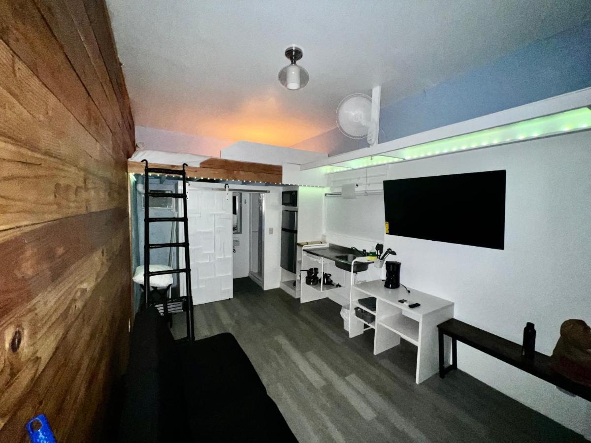 200 Direct Access Guest house *