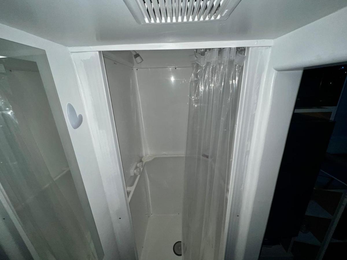 Guest house 200 Direct Access Los Angeles