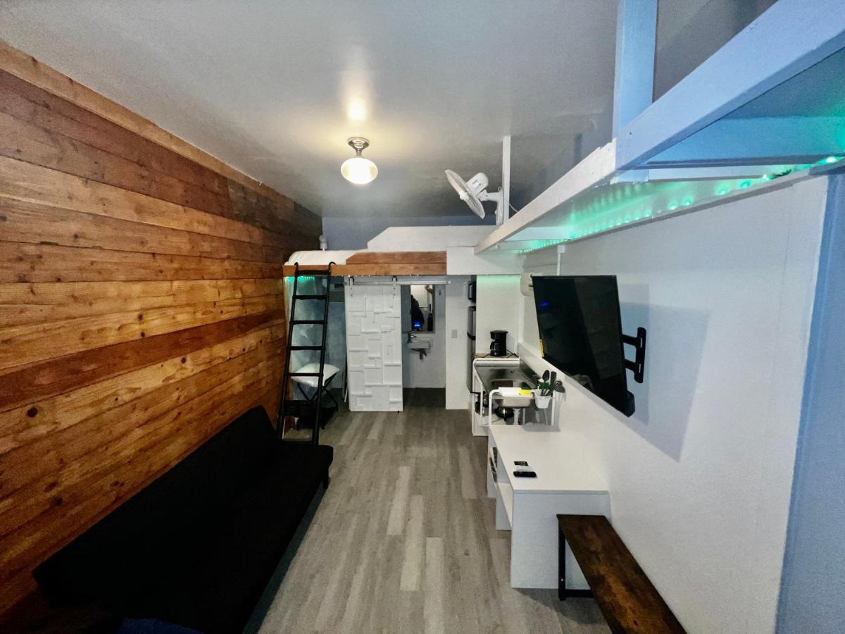 200 Direct Access Guest house *