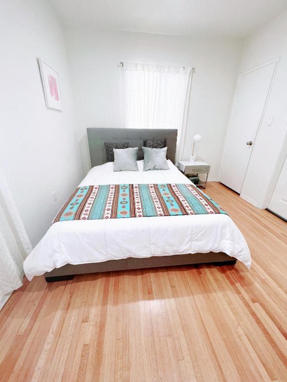 Private With En-suite Bathroom And Private Entrance In A House Hospedagem domiciliar *