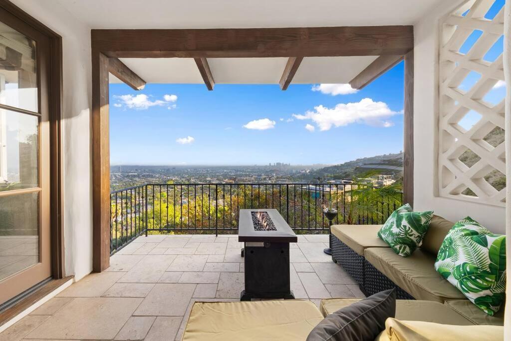 Hollywood Hills Luxury Spanish Estate With Pool & Views Villa *