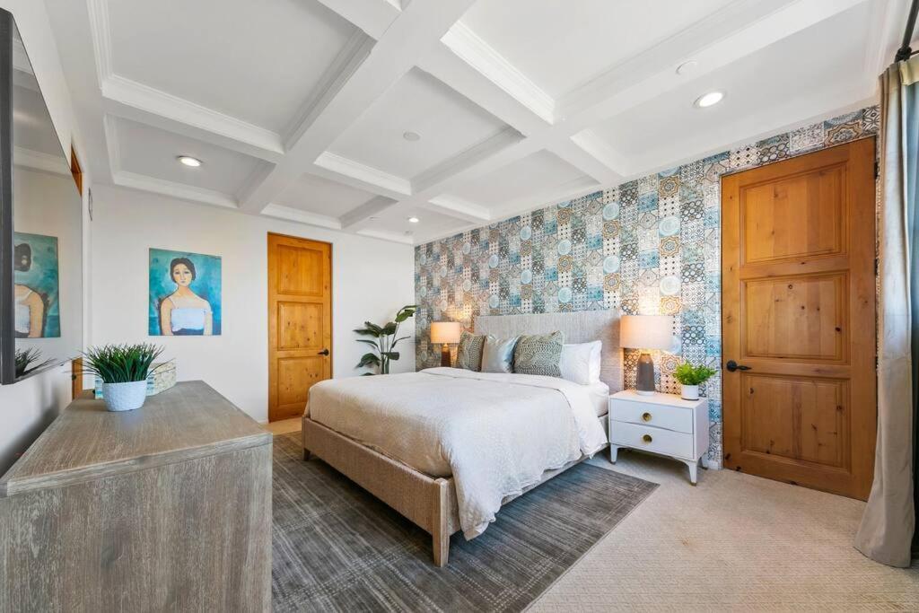 Villa Hollywood Hills Luxury Spanish Estate With Pool & Views Los Angeles