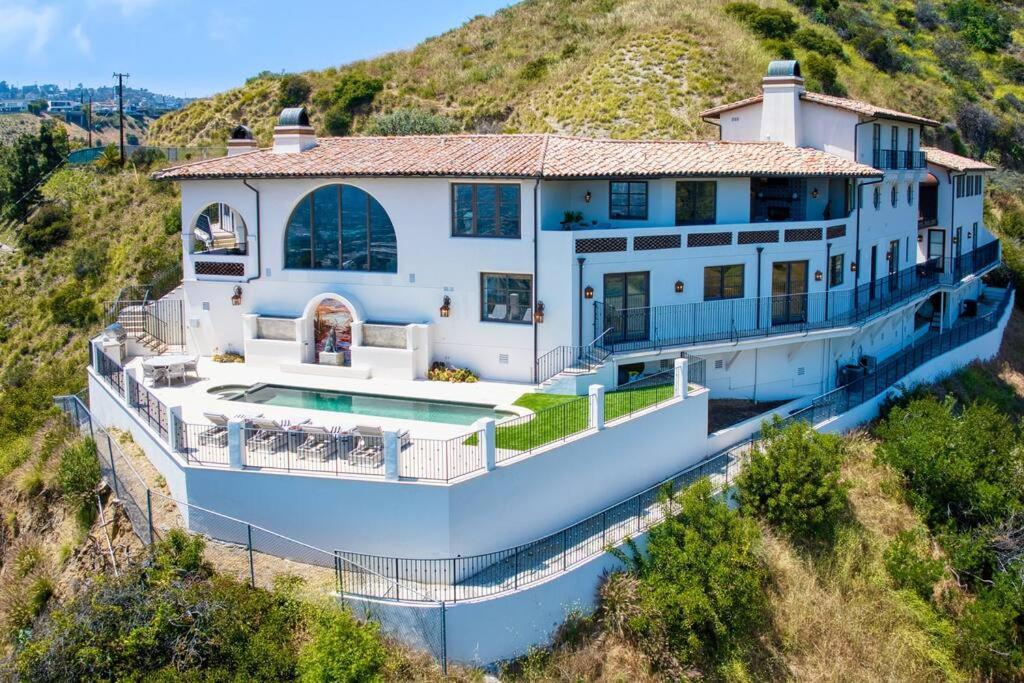 Hollywood Hills Luxury Spanish Estate With Pool & Views Los Angeles