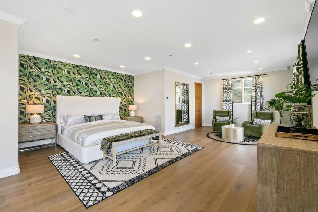 Hollywood Hills Luxury Spanish Estate With Pool & Views Los Angeles