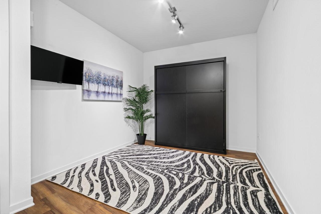 Beverly Grove Chic Oasis 2 Bedroom With Den 138 Aparthotel Los Angeles