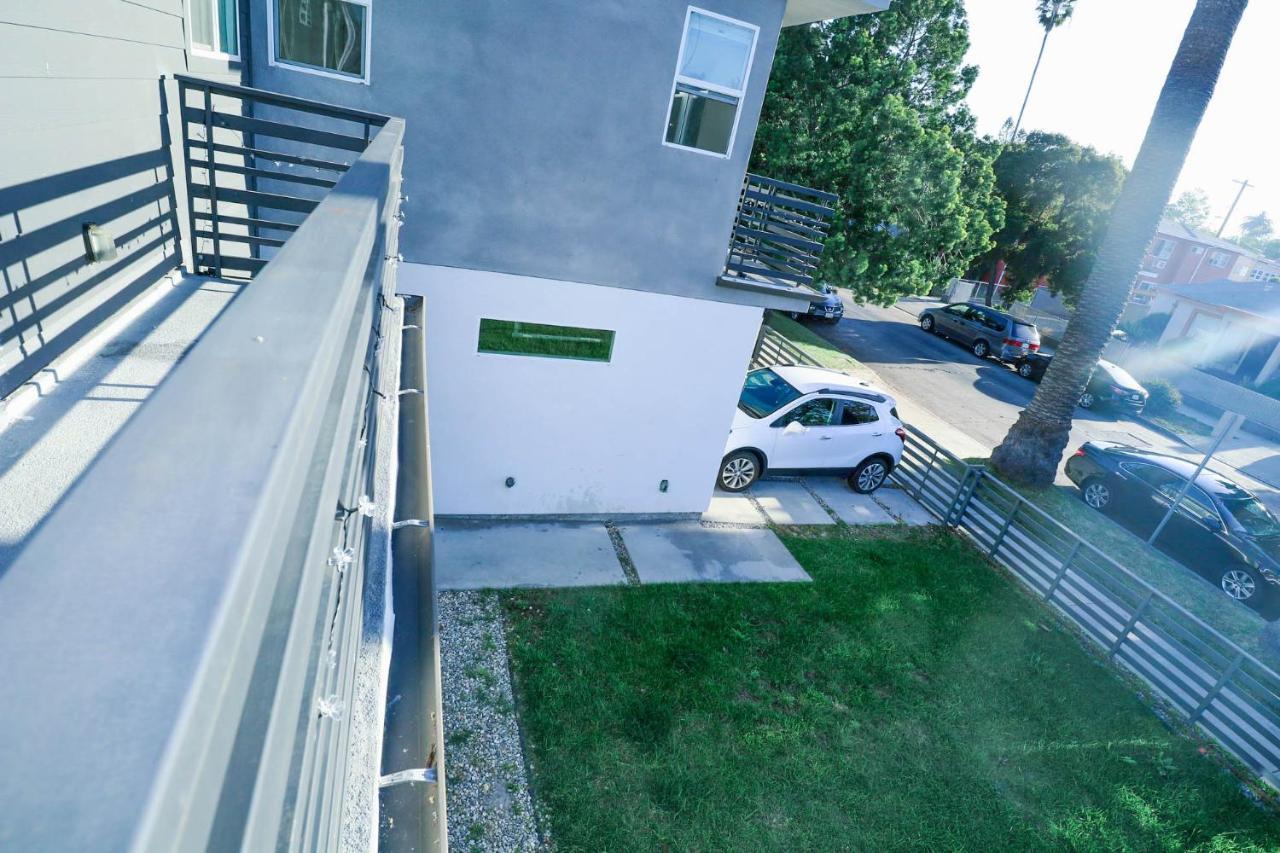 4br/4br Modern House At Mid-city *