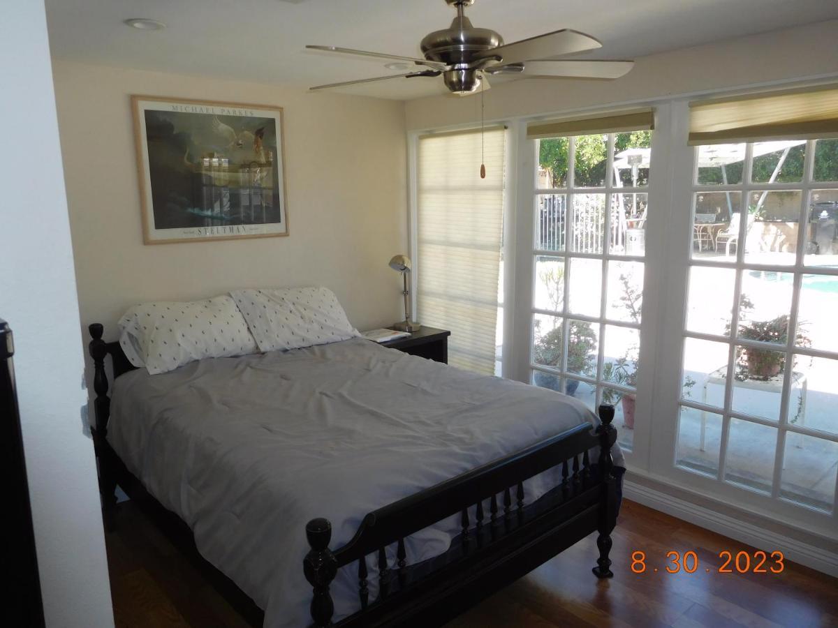 Nice Northridge 4-2-2 Pool Near Csun And Pierce College *