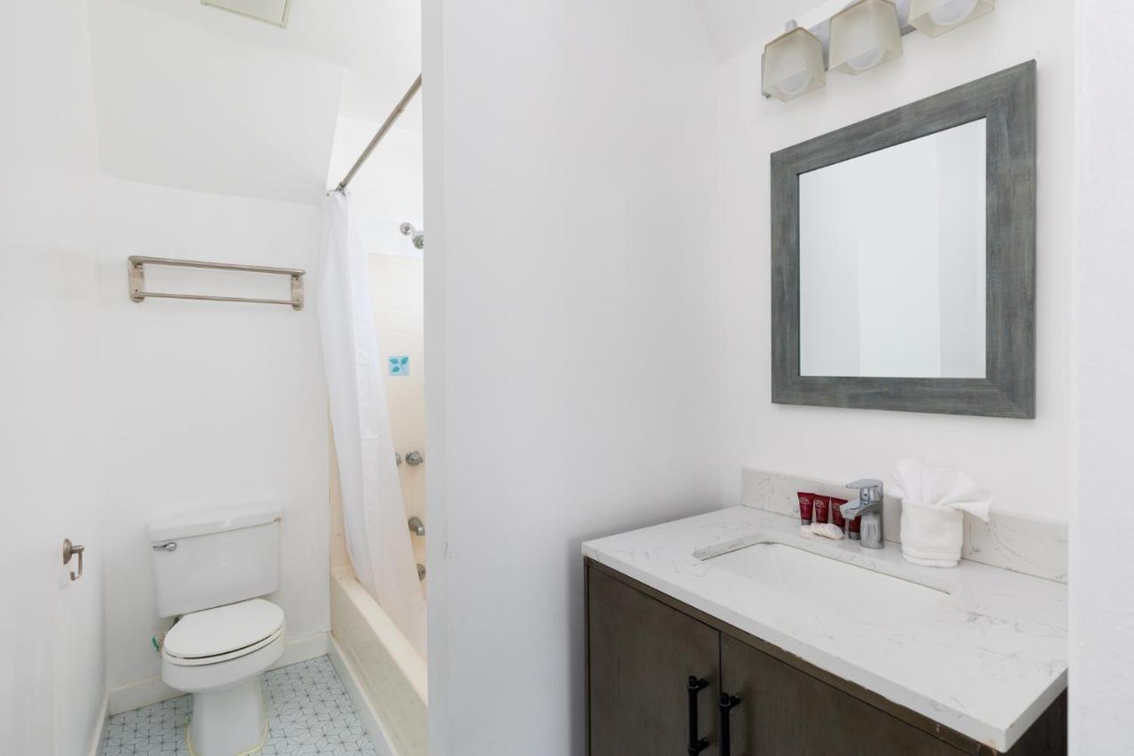 Bed & Breakfast Sunny Studio In The Heart Of Venice - B Los Angeles