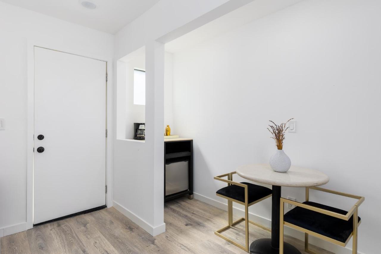 Sunny Studio In The Heart Of Venice - B Bed & Breakfast Los Angeles