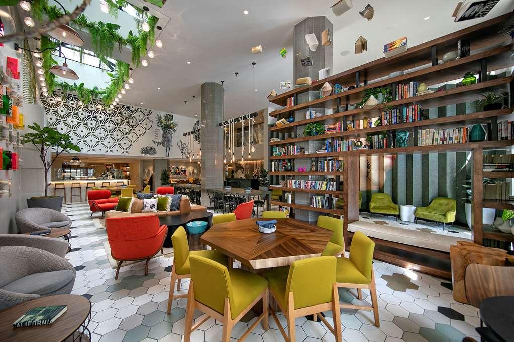 The Wayfarer Downtown La Tapestry Collection By Hilton Hotel