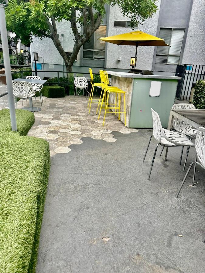 Apartment Sweet Spot In Koreatown Angeles Los Angeles