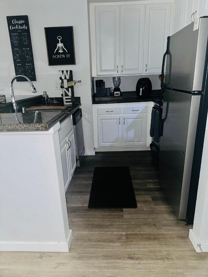 Sweet Spot In Koreatown Angeles Apartment Los Angeles