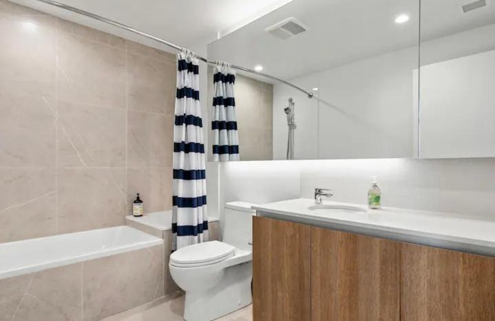 Downtown Luxury Apartment