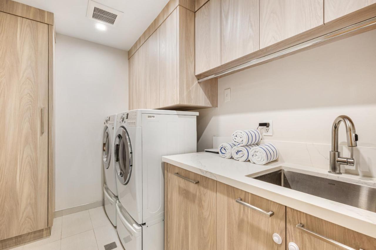Lindenhurst Apartment Los Angeles
