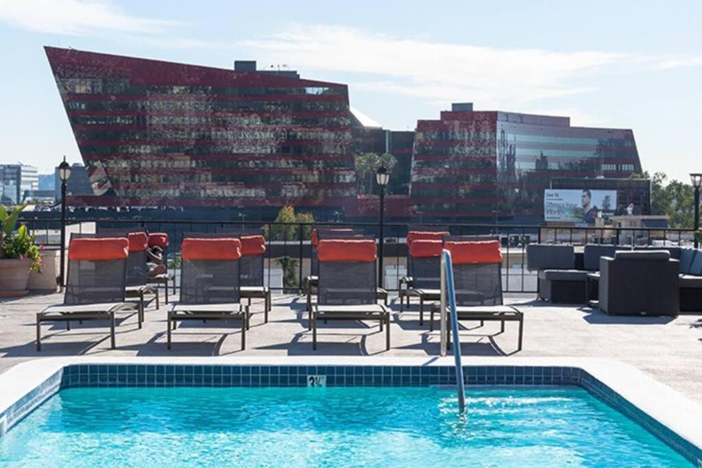 Apartment Prime Location 1-bedroom With Pool Los Angeles