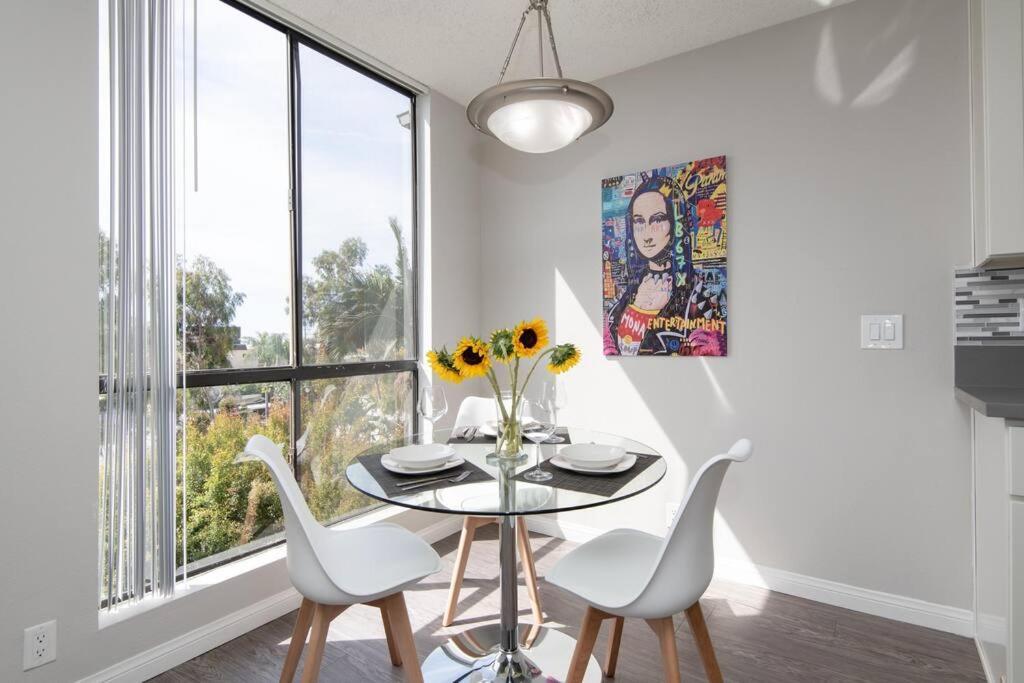 Apartment Prime Location 1-bedroom With Pool