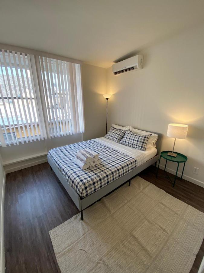 Cozy Andcomfortable Hollywood Los Angeles