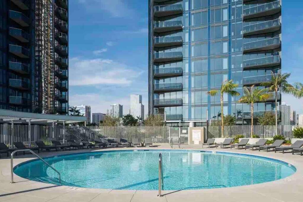 Gorgeous Dtla W/ High Ceilings Apartment *