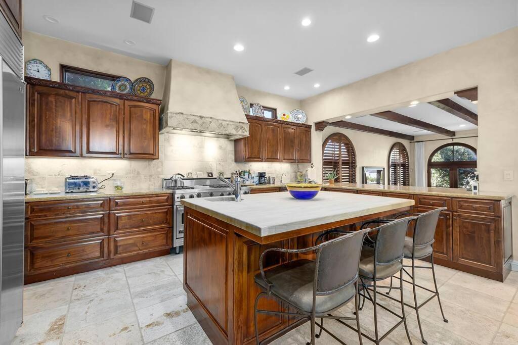 Elegant Mediterranean Waterfront *