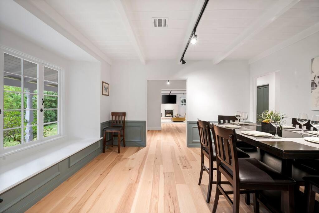 Chic 3br Oasis In City:toluca Adjacent * Los Angeles
