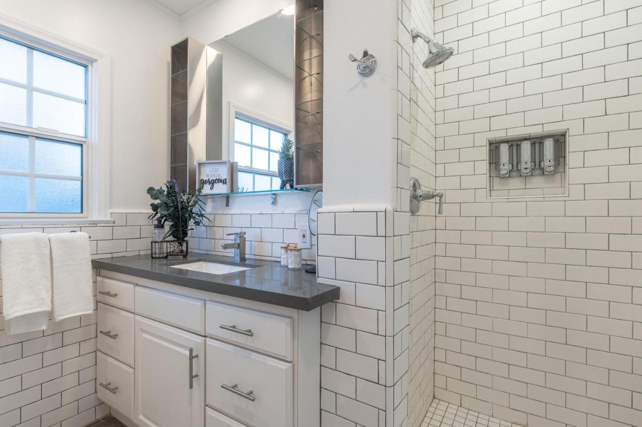 Angel&Rose Universal Hollywood Heated Pool House King Bed Holiday home Los Angeles