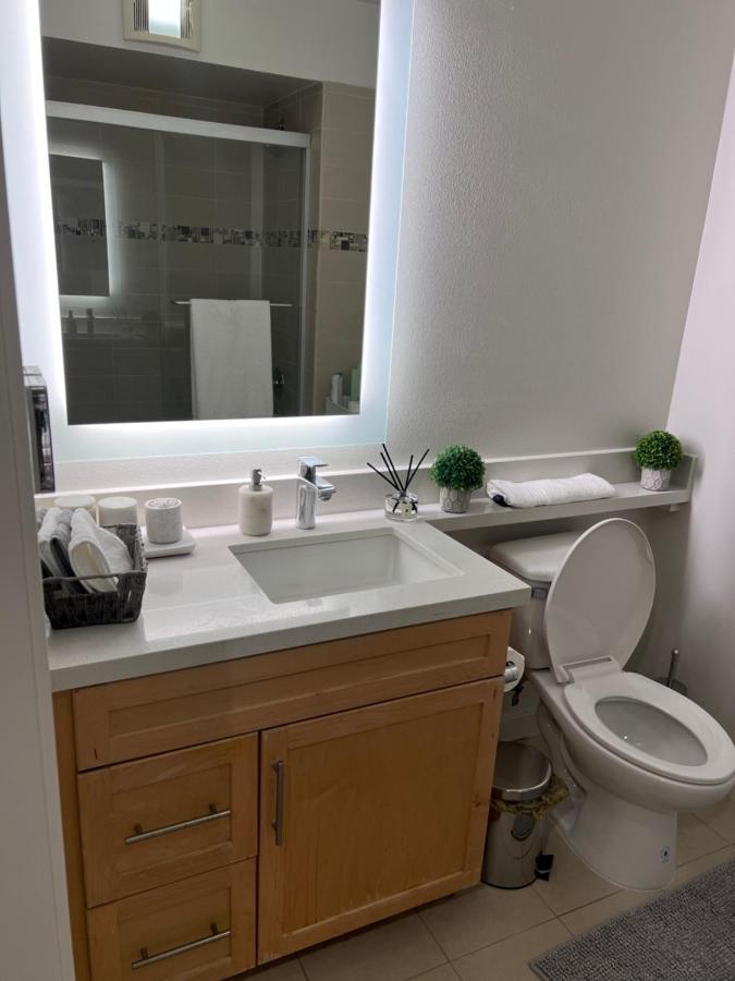 Arion- Cozy Santa Monica Getaway Steps To The Free Parking Apartment Los Angeles