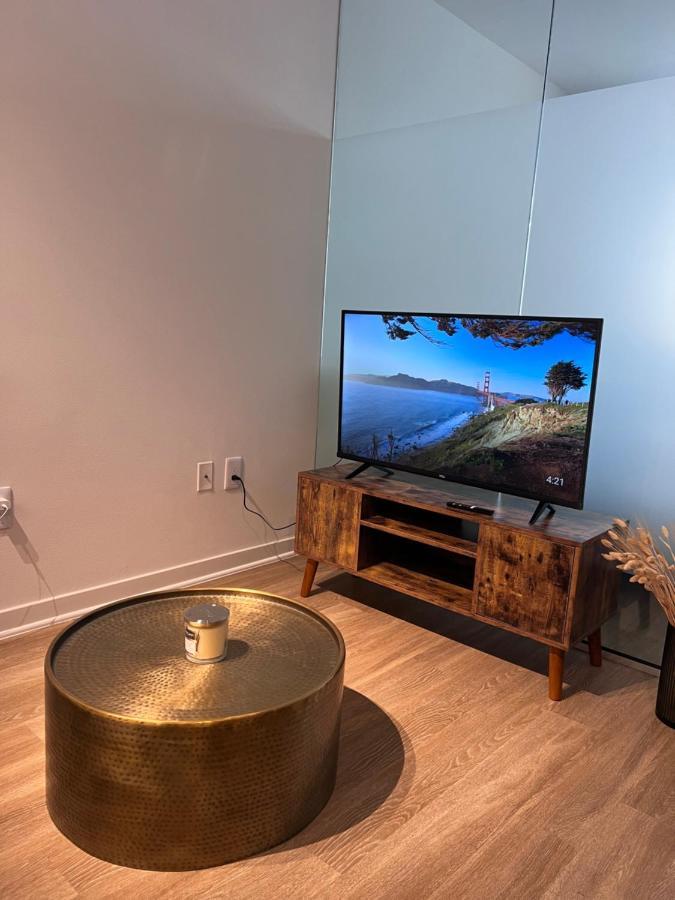Arion- Cozy Santa Monica Getaway Steps To The Free Parking Apartment *