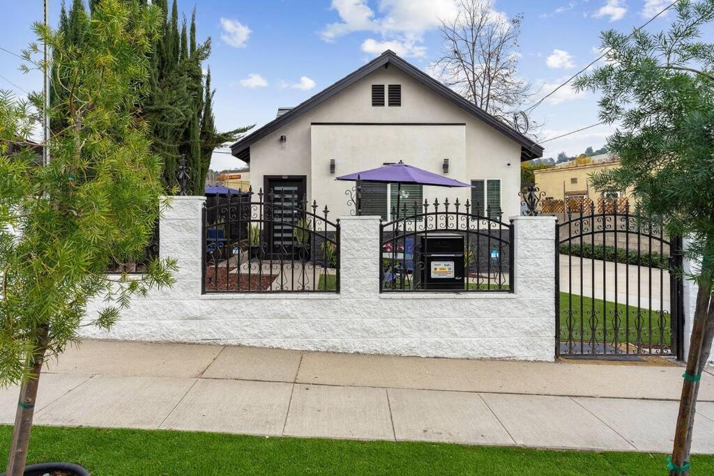 Family/pet Friendly Near Hollywood & Pasadena