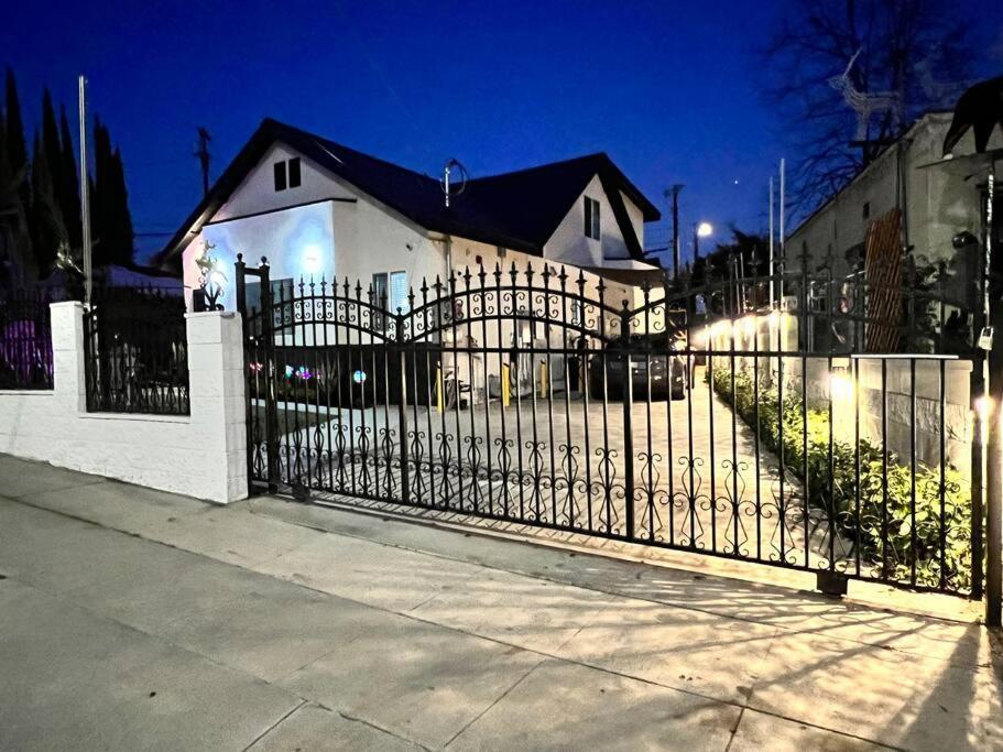 Family/pet Friendly Near Hollywood & Pasadena Apartment *