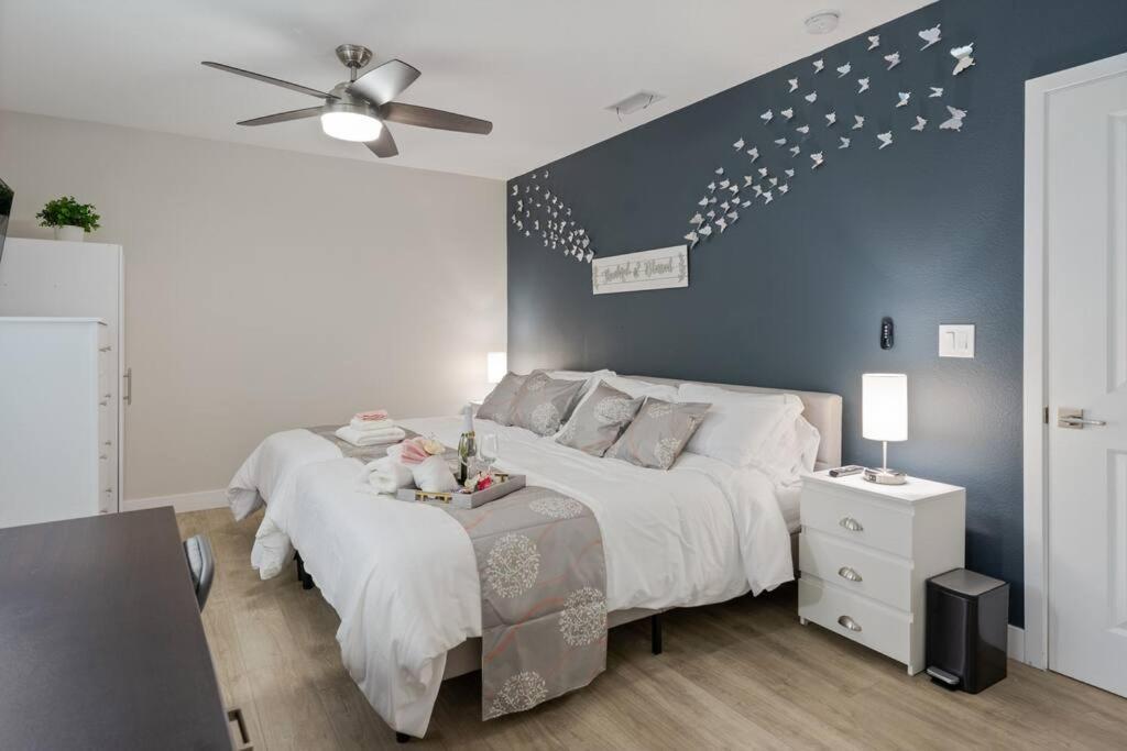 Family/pet Friendly Near Hollywood & Pasadena Apartment Los Angeles