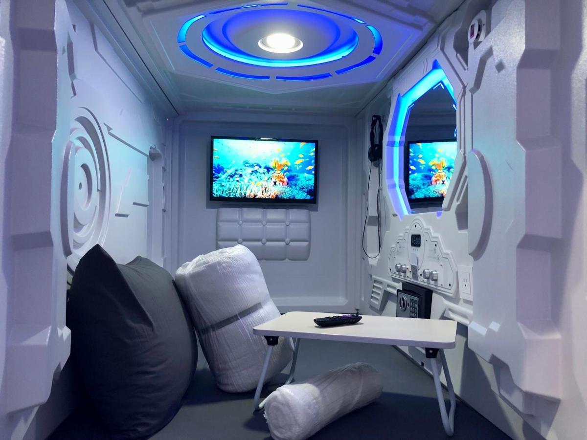 Capsule hotel Podlife *
