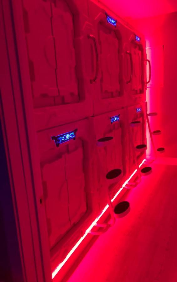 Podlife Capsule hotel Los Angeles