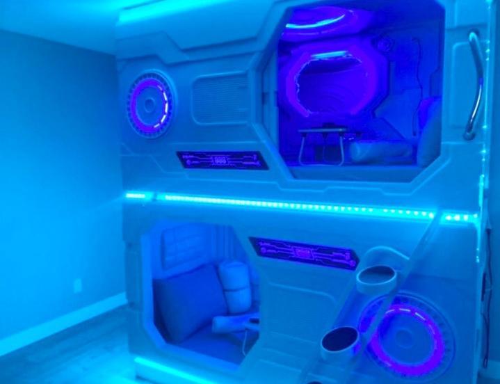Capsule hotel Podlife